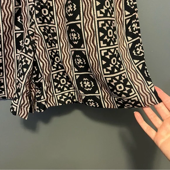 Vintage abstract vacation shorts elastic drawstring high waist black brown tan M - Picture 7 of 10